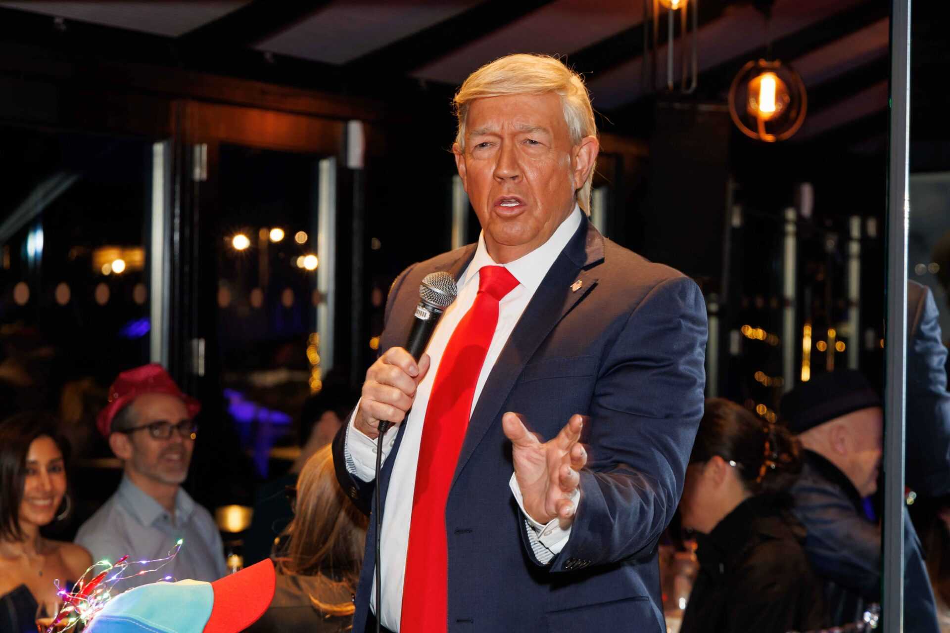 Mike Osman Trump Diz 4